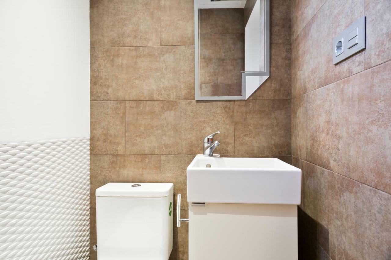 Stay U-Nique Apartments Eixample Center บาร์เซโลนา ภายนอก รูปภาพ