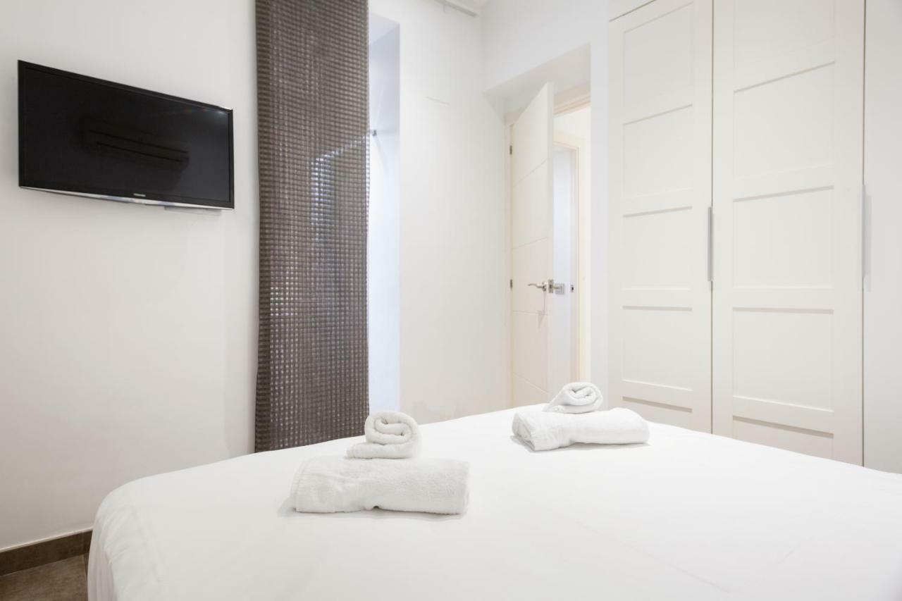Stay U-Nique Apartments Eixample Center บาร์เซโลนา ภายนอก รูปภาพ